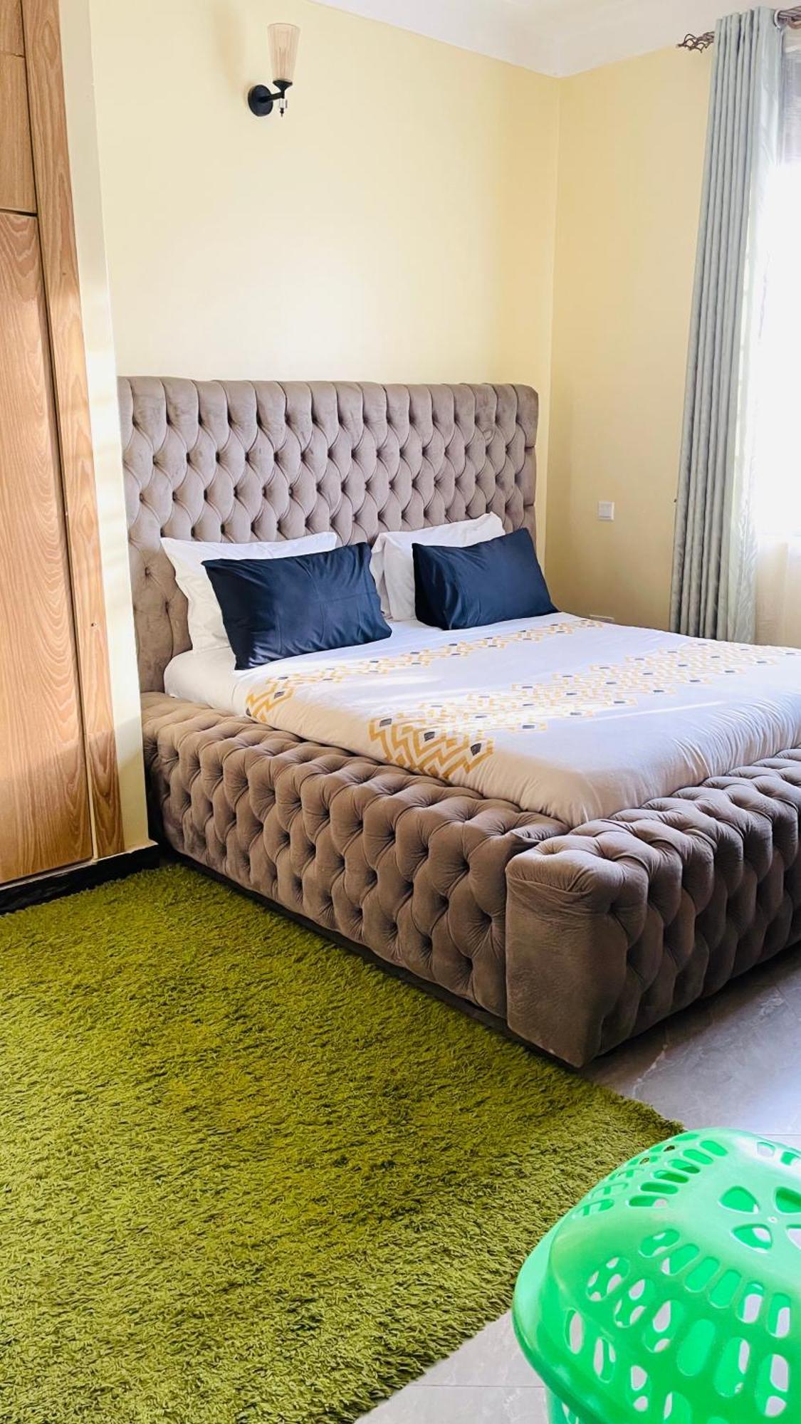 Modest Spacious Apartment